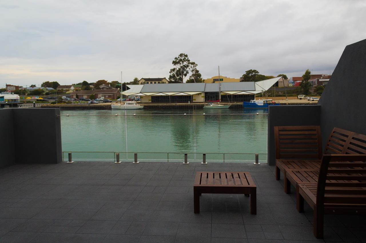 Ulverstone Waterfront Apartments Dış mekan fotoğraf